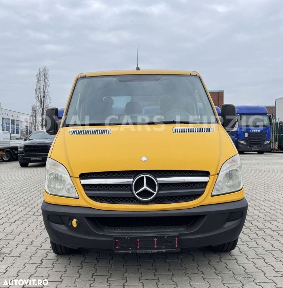 Mercedes-Benz Sprinter - 2