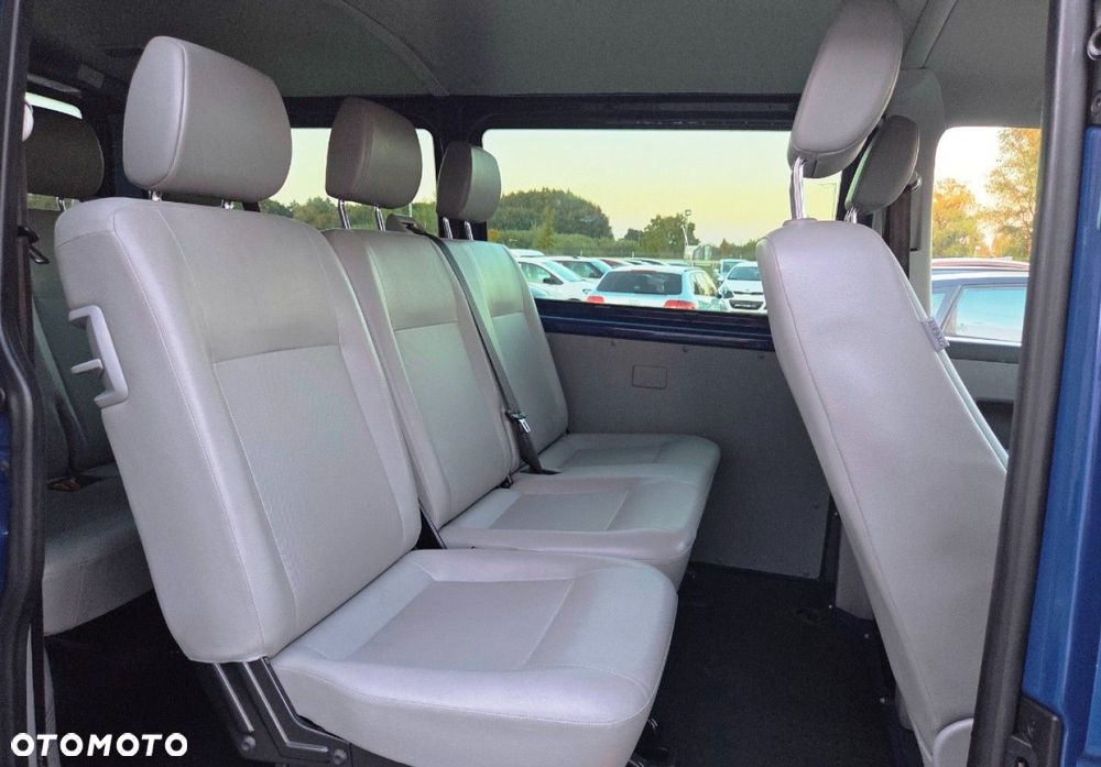 Volkswagen Transporter - 16