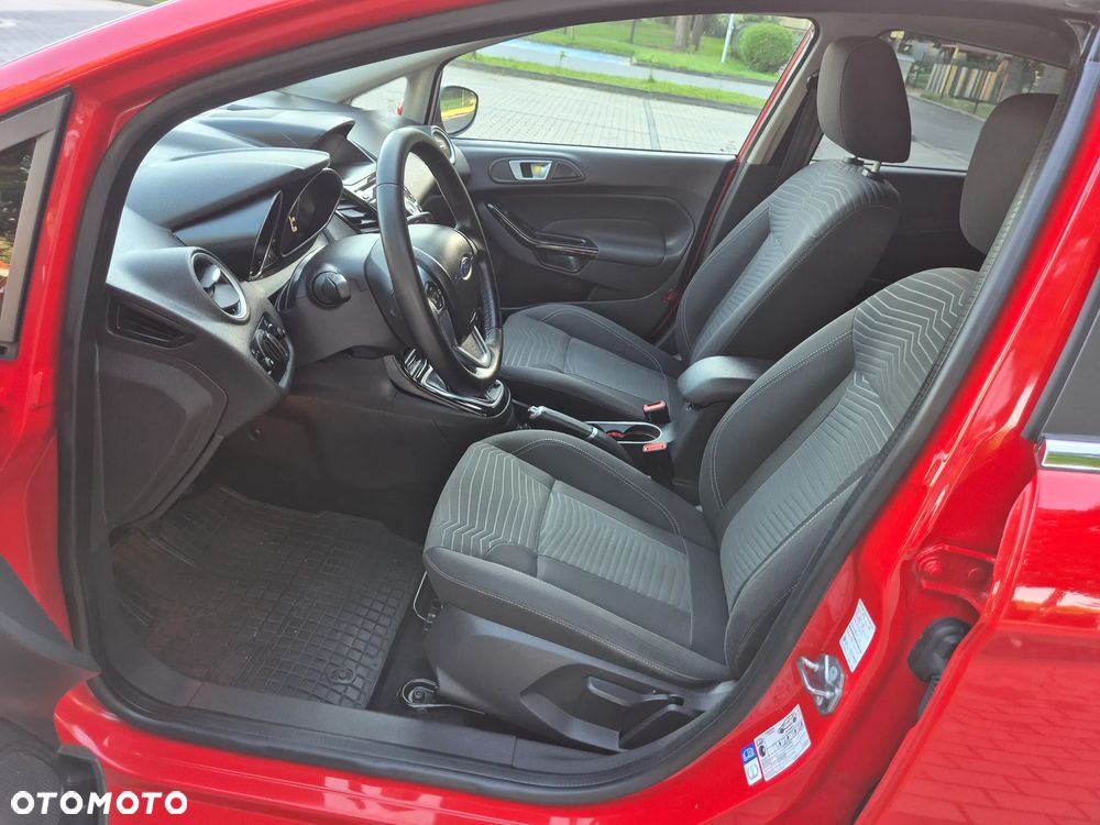 Ford Fiesta 1.0 EcoBoost STart-Stop Titanium - 29