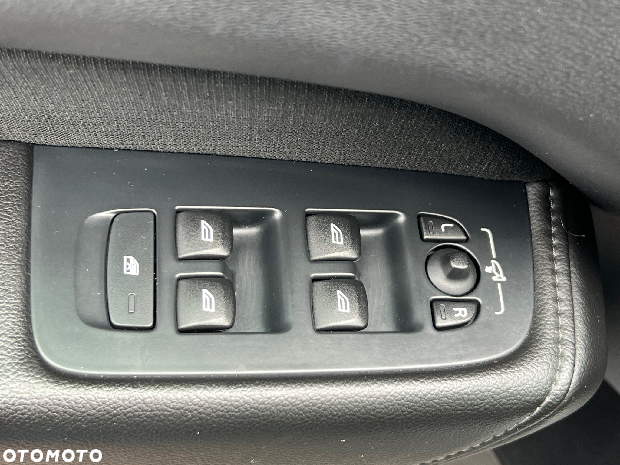 Volvo XC 60 T5 Geartronic Momentum Pro - 21