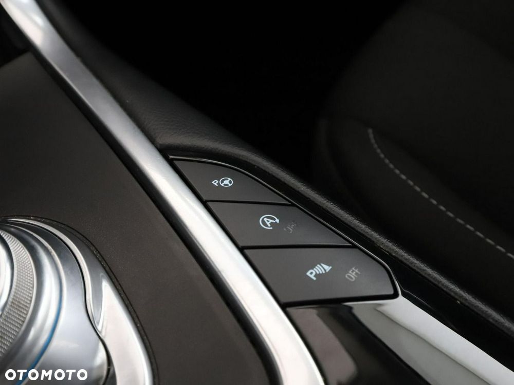 Ford S-Max 2.0 EcoBlue Titanium - 32