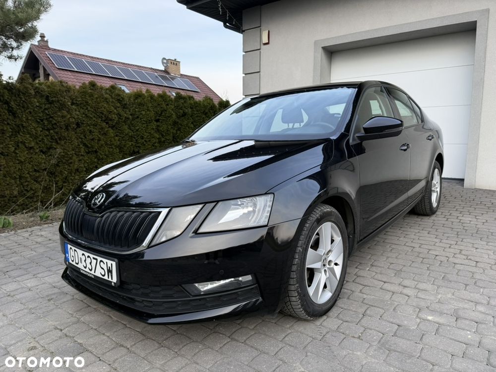 Skoda Octavia 1.6 TDI Ambition DSG - 1