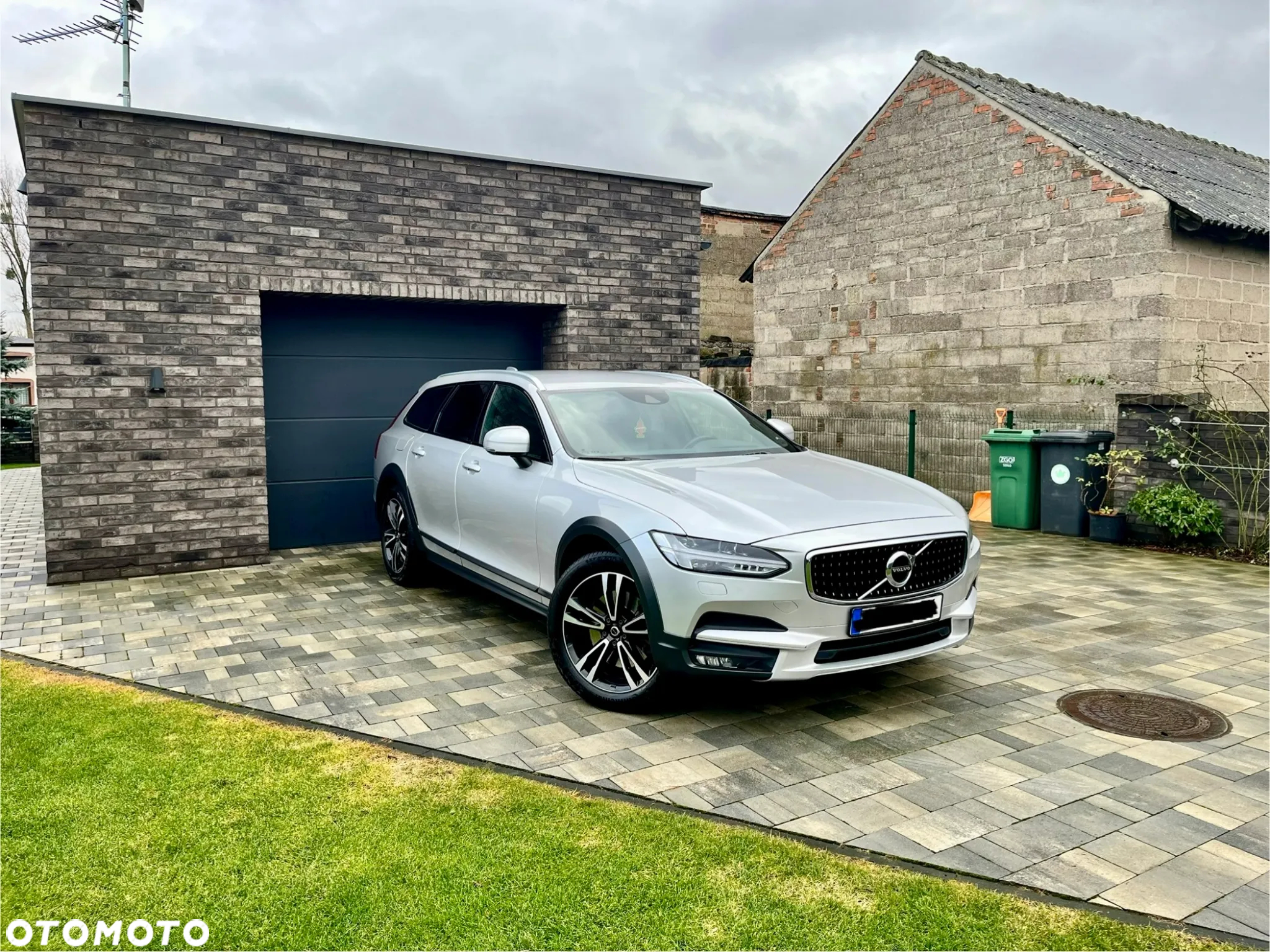 Volvo V90 Cross Country D4 SCR AWD Pro - 2