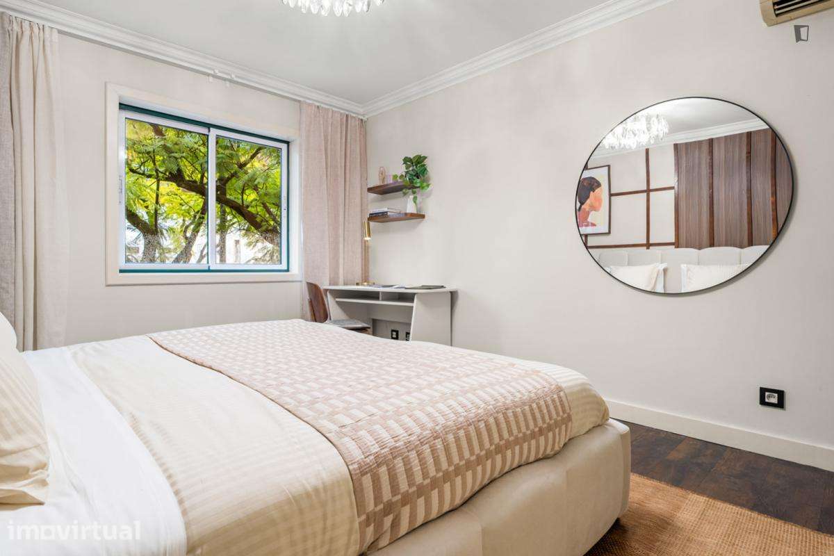 Apartamento com 2 quartos - localizado em São Bento Lisbon - Grande imagem: 3/26
