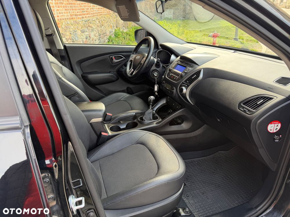 Hyundai ix35 blue 1.6 2WD Finale Silver - 35
