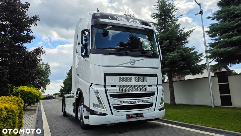Volvo ///FH///500///2023/// GLOBETROTTER///XXL///FULL LED/// VIRTUAL COCPIT///KLIMATYZACJA POSTOJOWA///ZABUDOWY MIĘDZYOSIOWE///WAGA///RADARY/// KAMERA///STAN BARDZO DOBRY - 11