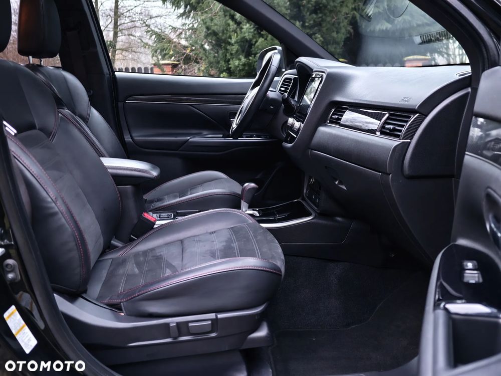 Mitsubishi Outlander 2.4 4WD CVT Intense - 11