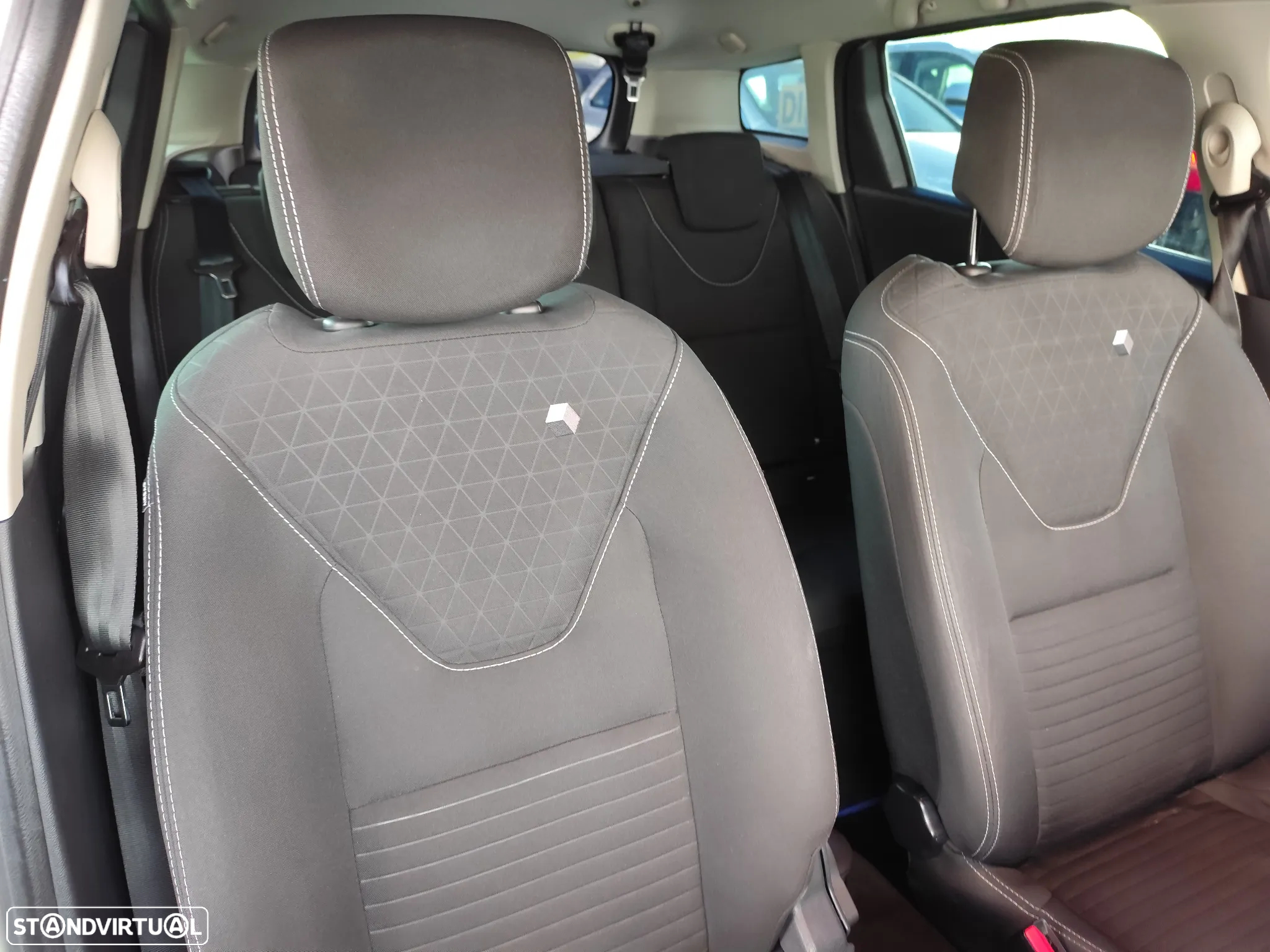 Renault Clio Sport Tourer 1.5 dCi Limited - 38