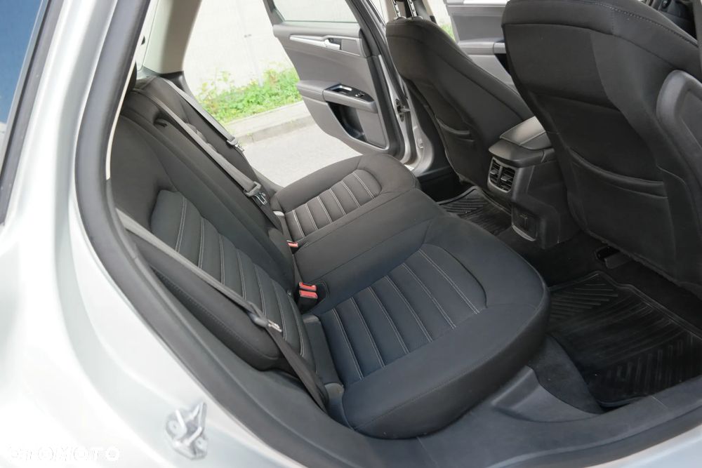 Ford Mondeo - 21