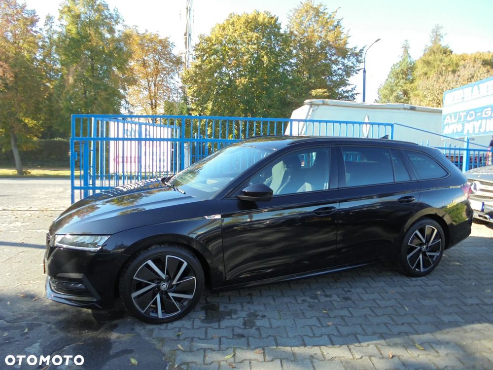Skoda Octavia 2.0 TDI DSG Sportline - 36