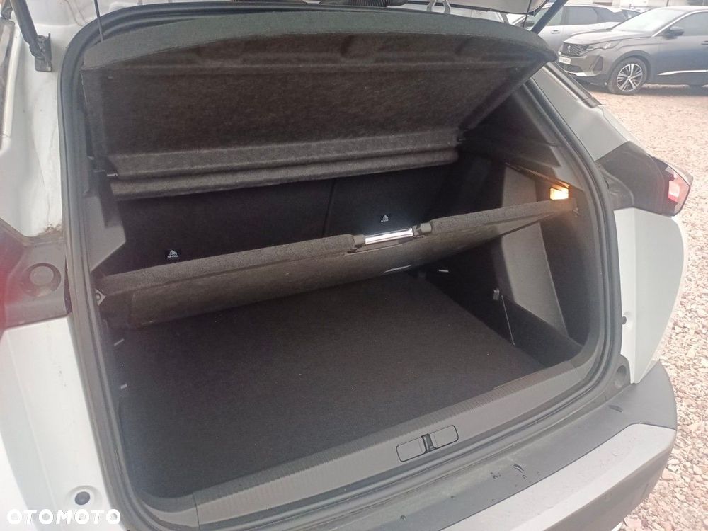 Peugeot 2008 1.2 PureTech GT S&S EAT8 - 6