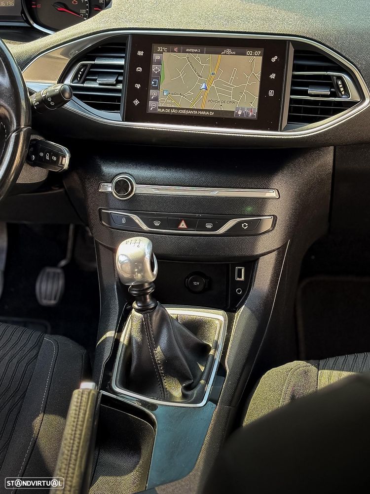 Peugeot 308 SW BlueHDi 120 Stop & Start Nível 2 Business-Line - 7