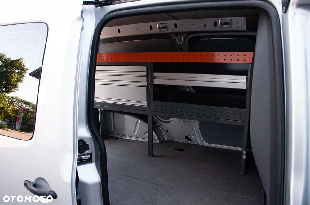 Volkswagen Caddy Long - 27