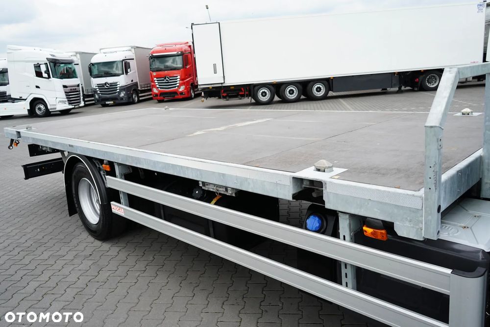 Renault / D 16 / 240 / ACC / E 6 / PLATFORMA / ŁAD. 10 060 KG - 34