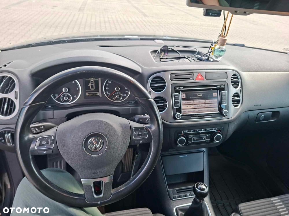 Volkswagen Tiguan 2.0 TDI BlueMot Trend&Fun - 9