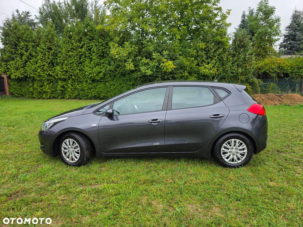 Kia Ceed 1.4 CVVT Attract - 2
