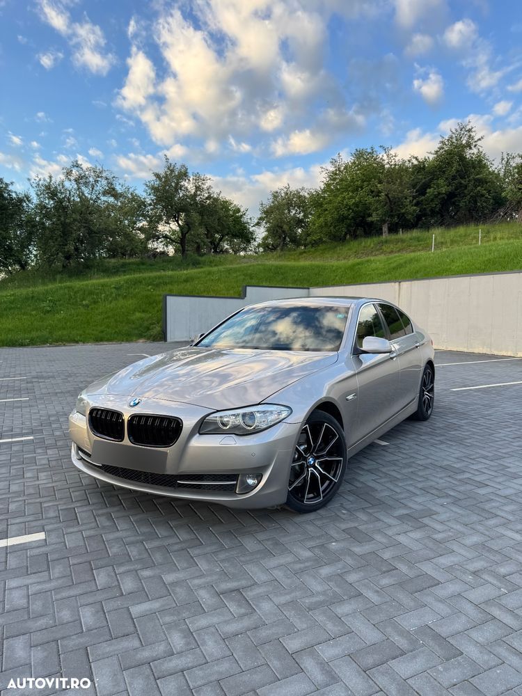 BMW Seria 5 520d EfficientDynamics Edition - 1