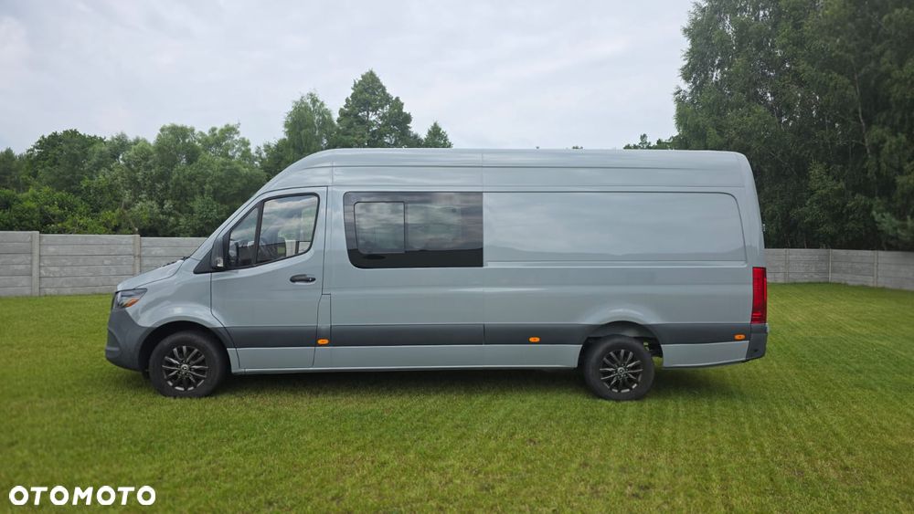 Mercedes-Benz Sprinter - 2