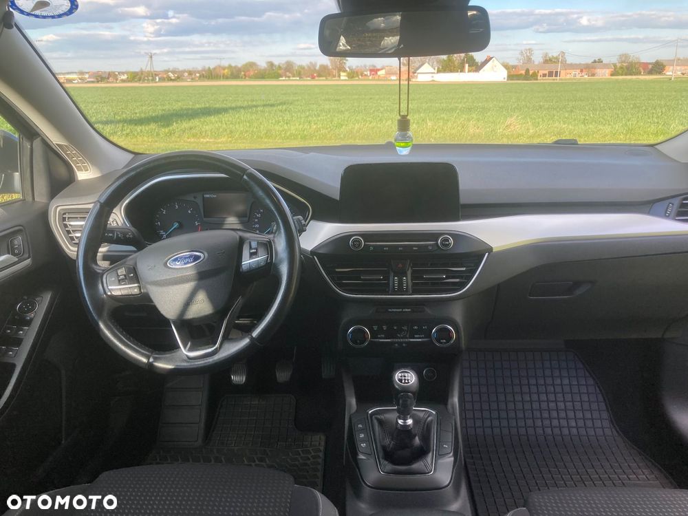 Ford Focus - 11