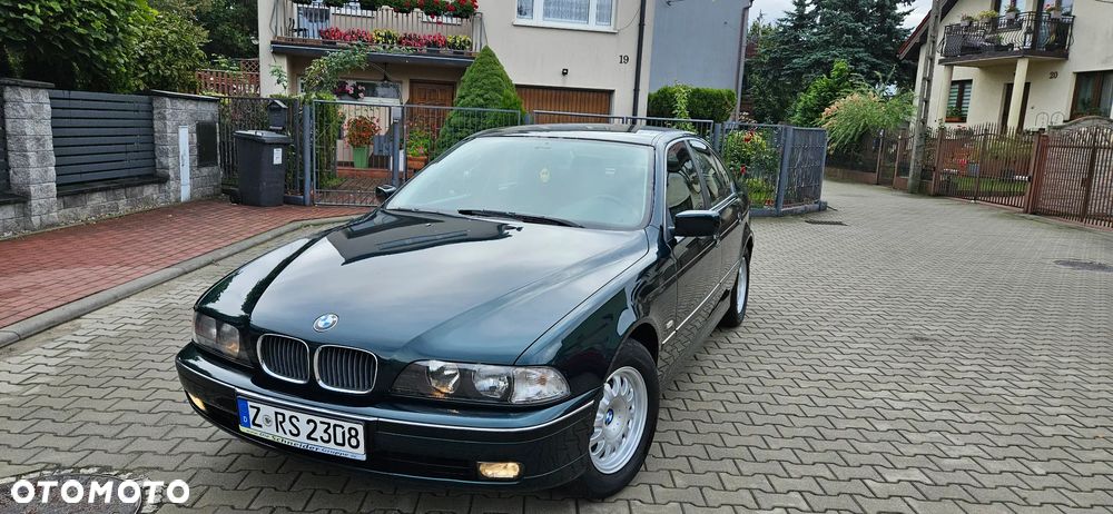 BMW Seria 5 520i - 1