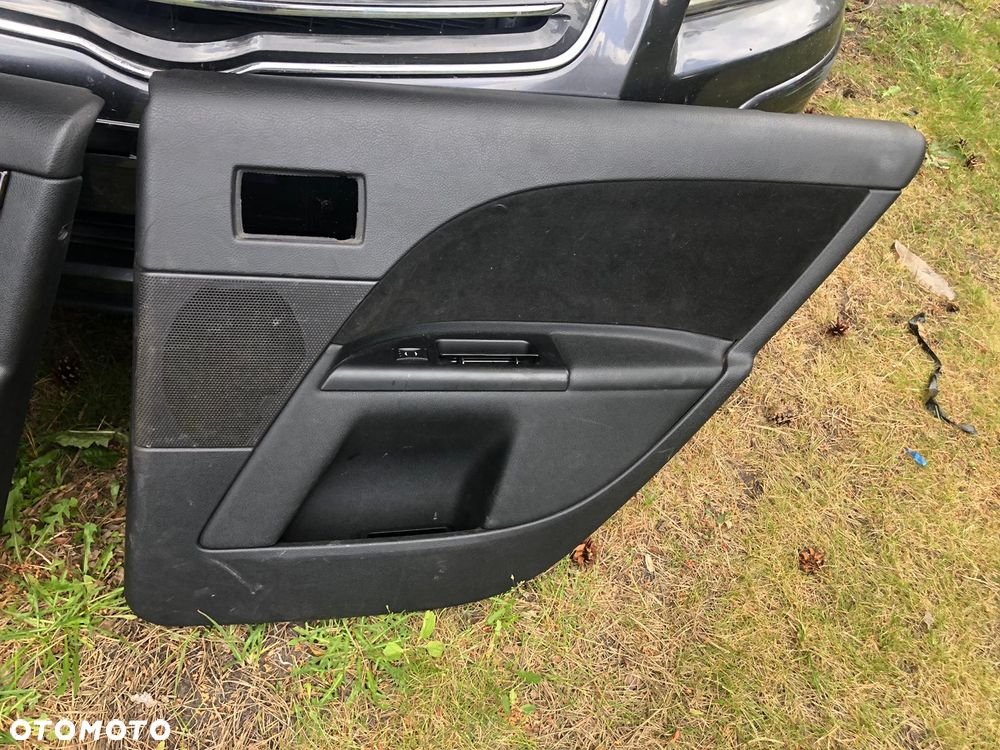 Ford Mondeo MK3   boczki tapicerka drzwi lift  CENA ZA 4 SZTUKI - 2