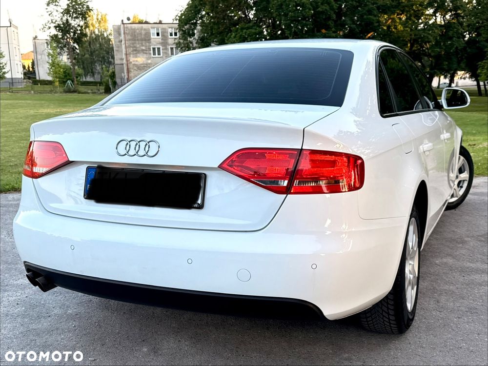 Audi A4 Limousine - 7