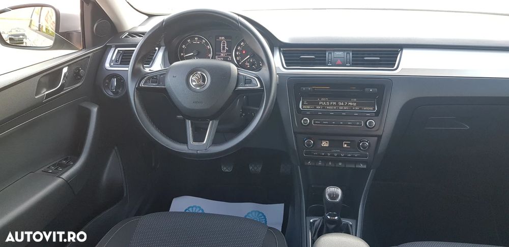 Skoda RAPID 1.2 TSI Ambition - 14