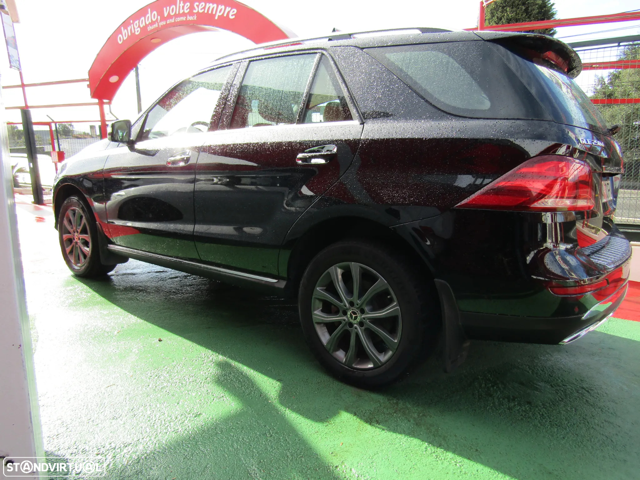 Mercedes-Benz GLE 250 d 4-Matic - 19