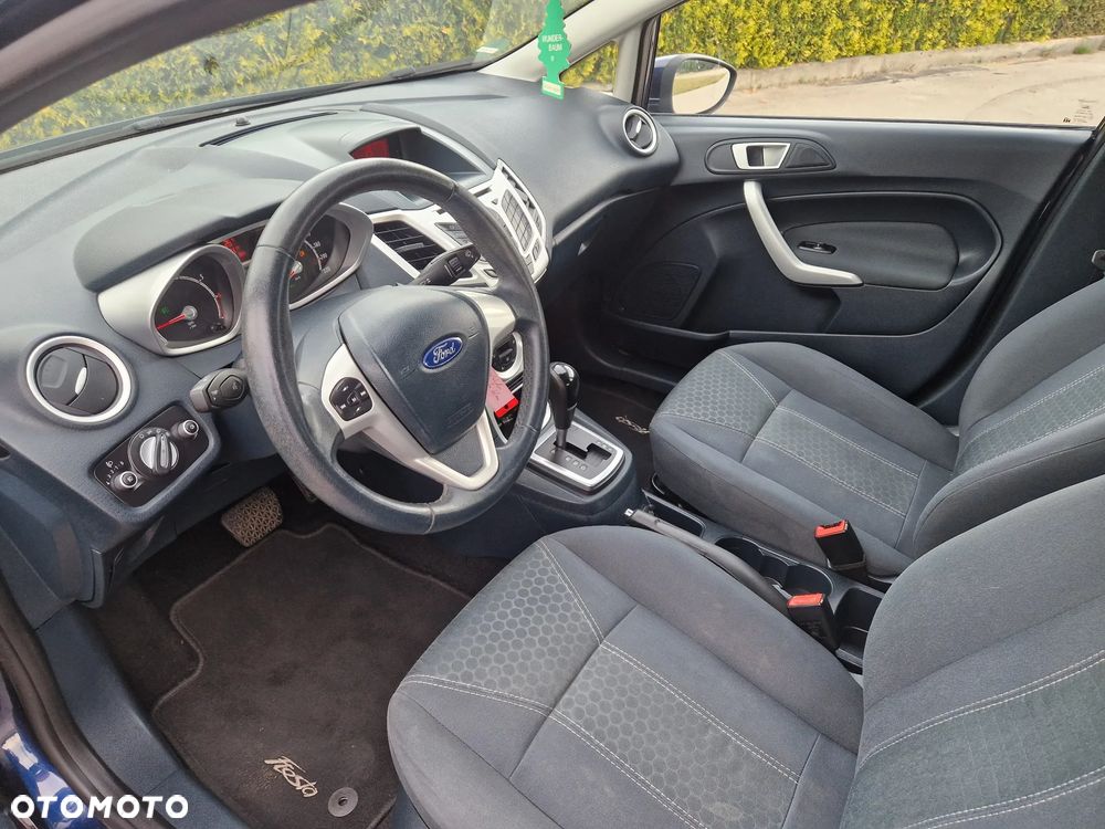 Ford Fiesta 1.4 Autom Titanium - 18