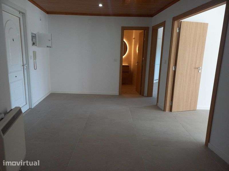 Venda T3 Duplex Area 328m - Grande imagem: 4/12