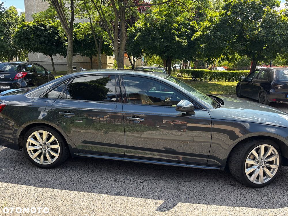 Audi A4 Limousine - 14