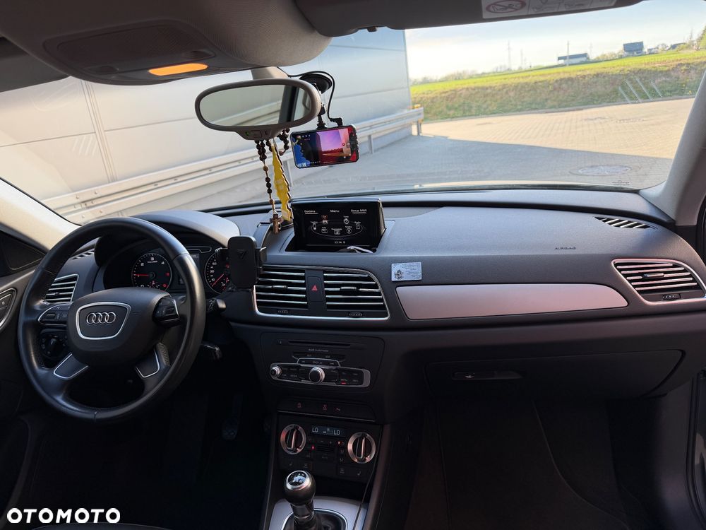 Audi Q3 - 19