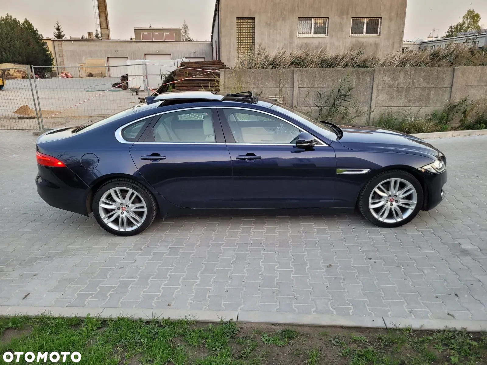 Jaguar XF - 4