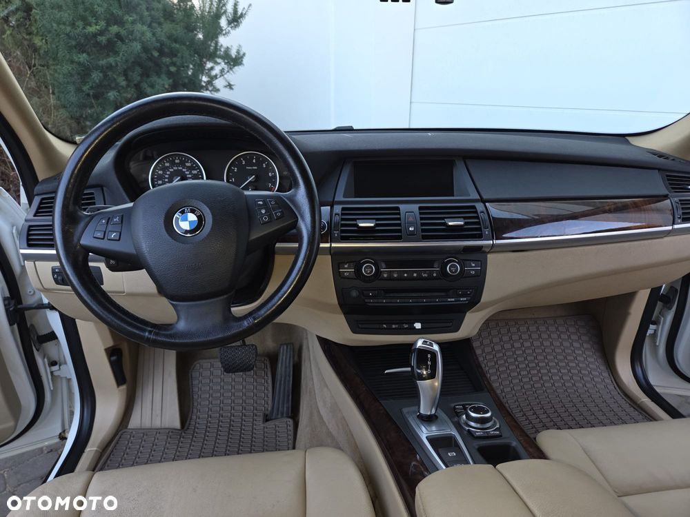 BMW X5 xDrive35i Edition Exclusive - 39