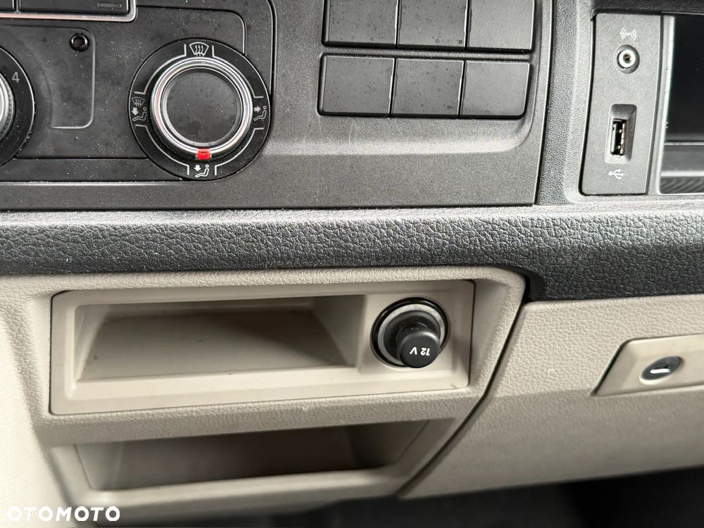 Volkswagen Transporter - 20