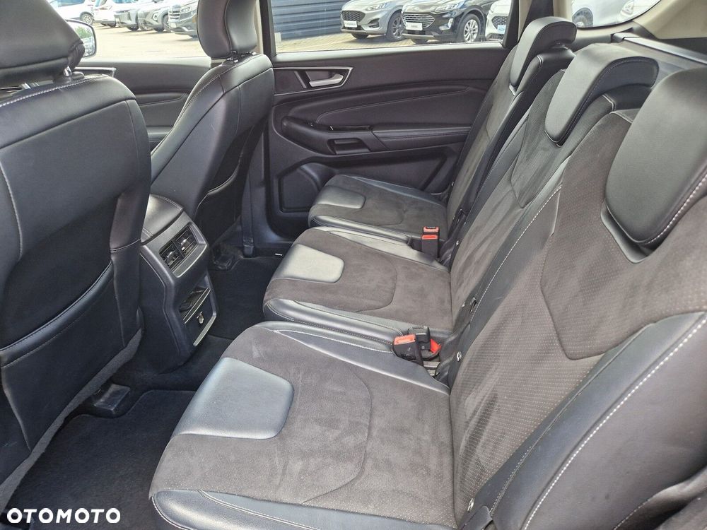 Ford S-Max 2.0 TDCi 4WD Titanium PowerShift - 36