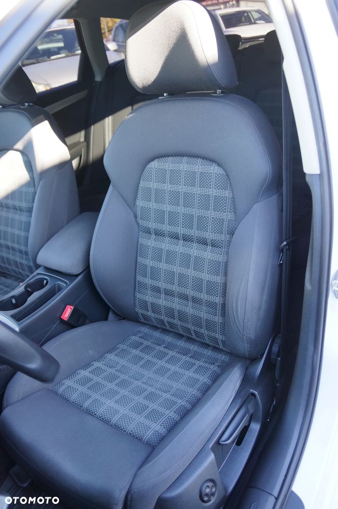 Audi A4 Avant - 25
