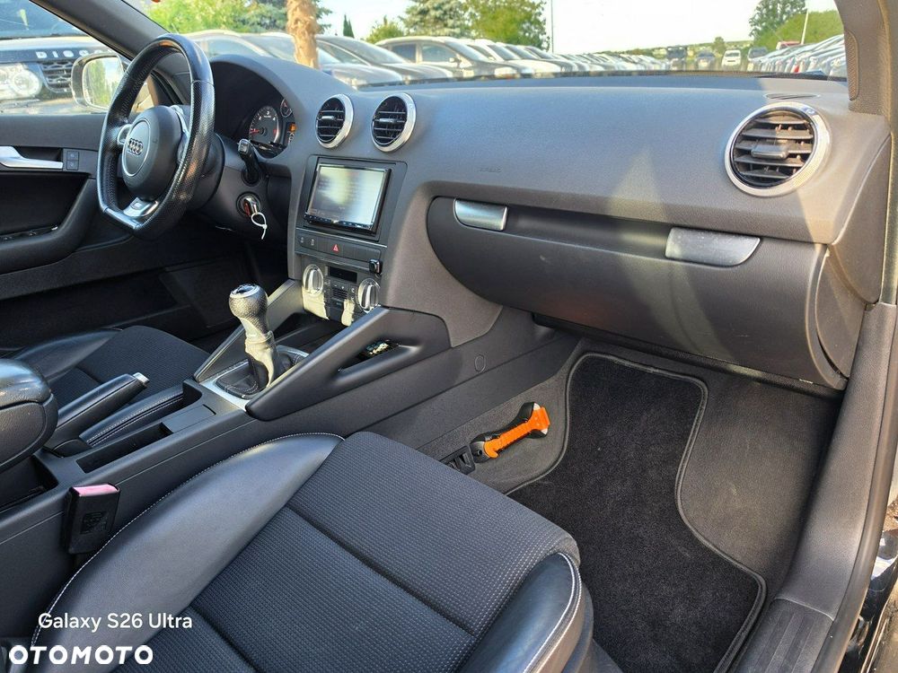 Audi A3 Sportback 1.6 TDI DPF S line Sportpaket - 30
