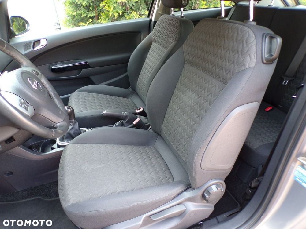 Opel Corsa - 22