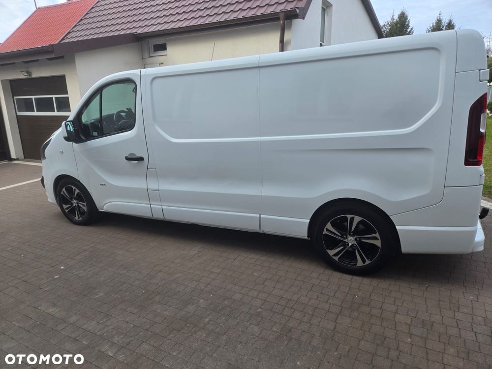 Opel Vivaro - 11