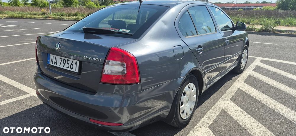 Skoda Octavia 1.6 Active - 10