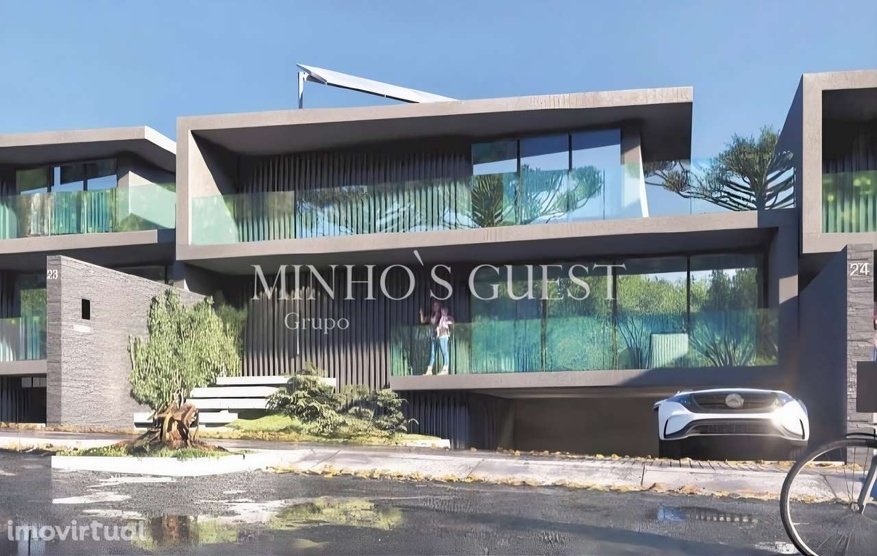 Moradia V4+1 de Luxo c/ Piscina e Ginásio c/ vistas sobre a cidade - N - Grande imagem: 3/5