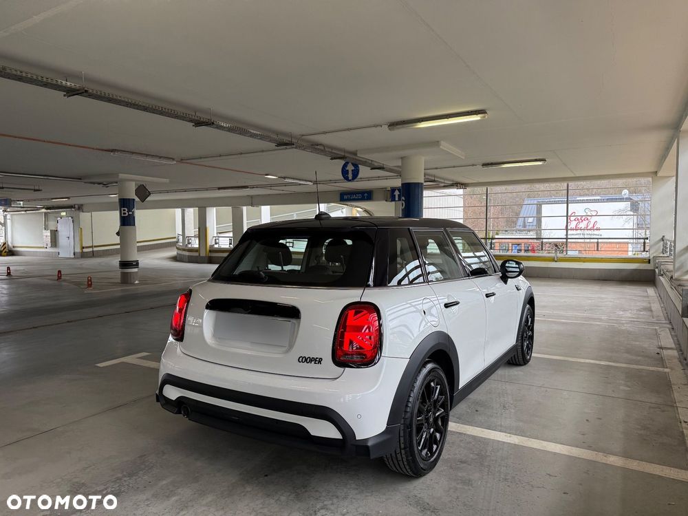 MINI Cooper Standard - 9