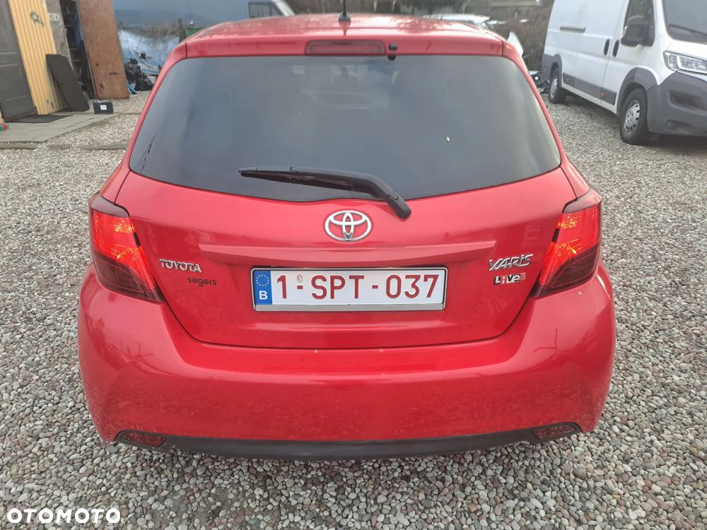 Toyota Yaris - 3