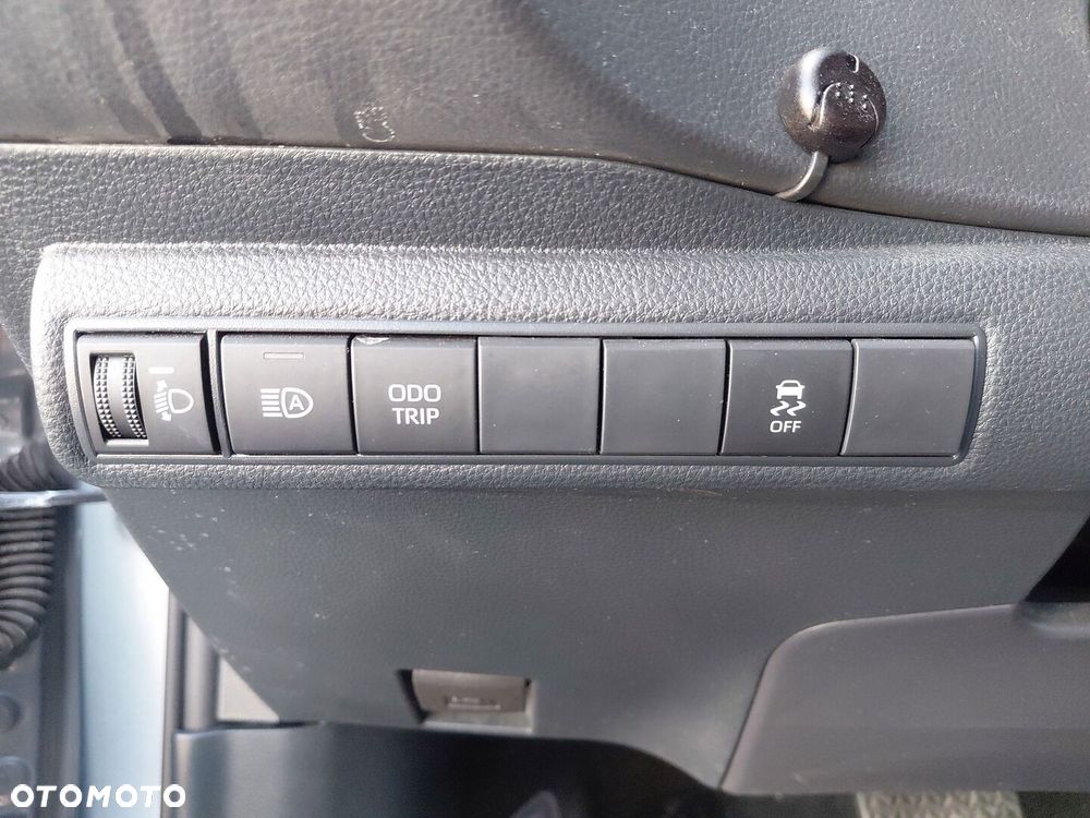 Toyota Corolla 1.8 Hybrid Comfort - 21
