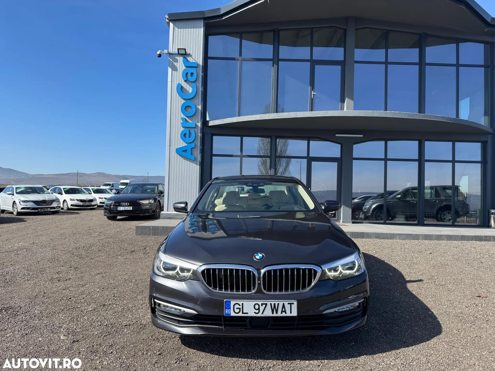 BMW Seria 5 520d xDrive AT - 2