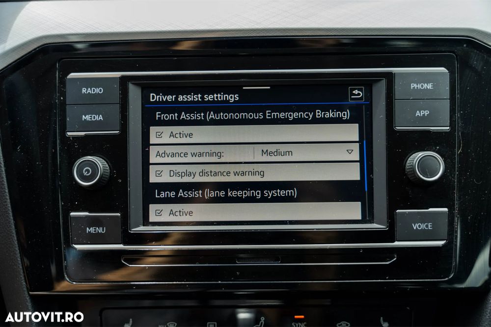 VOLKSWAGEN Passat 2023 — imagine 29