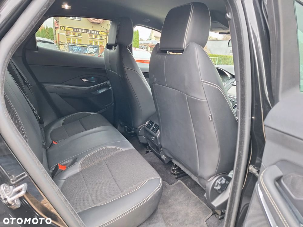 Jaguar E-Pace 2.0 i4D AWD R-Dynamic - 24