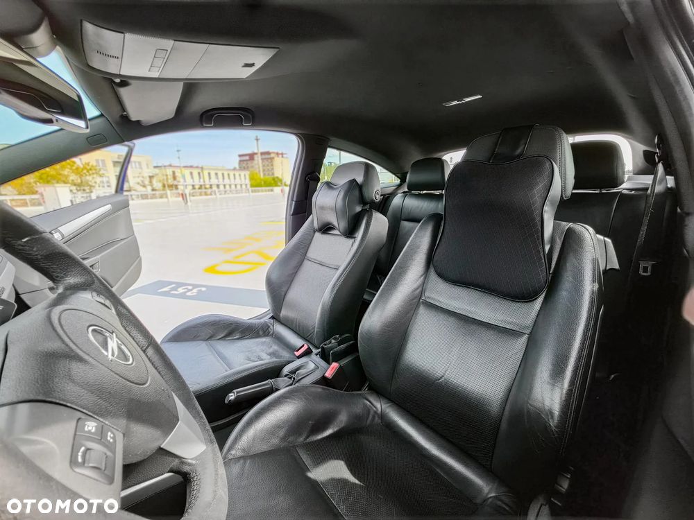 Opel Astra 1.6 T Sport - 22