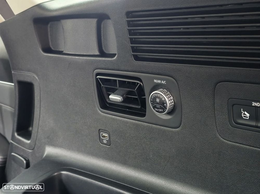 Kia Sorento 1.6 T-GDI HEV Concept - 20